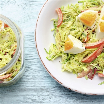 Lauchsalat in Currydressing