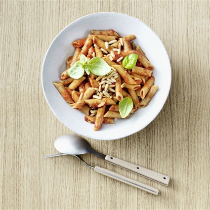 Pasta mit ofengerösteten Tomaten und Paprika