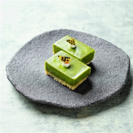Matcha-Tarte mit weißer Schokolade