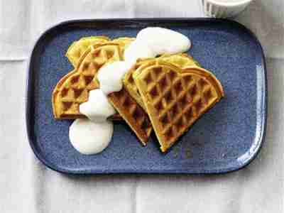 Apfelwaffeln mit Zimtjoghurt