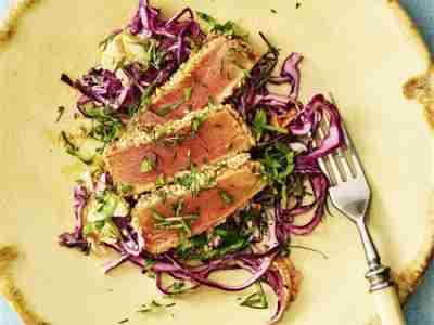 Rotkohl-Slaw mit Thunfisch