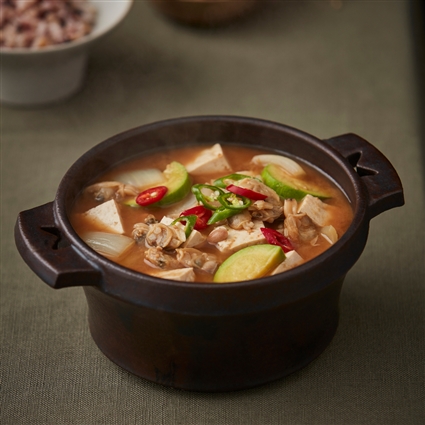Doenjang Jjigae – Koreanischer Eintopf