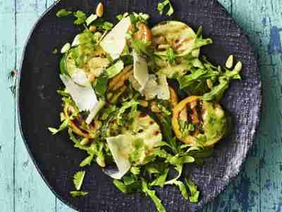 Zucchinisalat mit Orientpesto