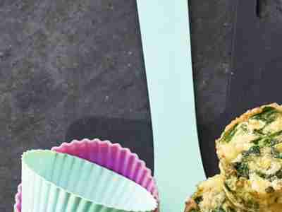 Frühstück-Muffins  mit Spinat und Speck
