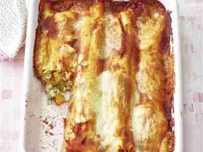 Pfannkuchen mit Mozzarella überbacken