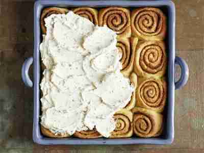 Zimtschnecken mit Chai-Frosting