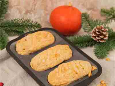 Weihnachtliche Mini-Baguettes mit Cranberries und Kürbis