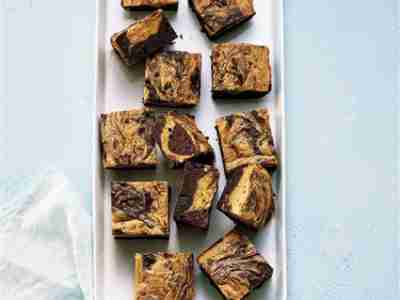 Zuckerfreie Bananen-Erdnuss-Brownies