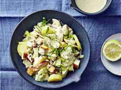 Kartoffelsalat mit Sellerie und Apfel