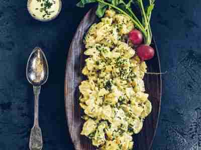 Veganer Kartoffelsalat mit selbst gemachter Mayo