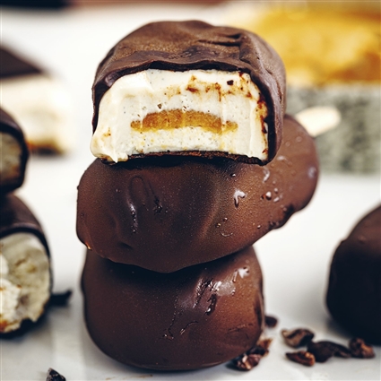 Veganes Mini-Magnum mit Erdnussmus