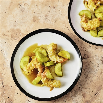 Gurkensalat mit Kokosgarnelen