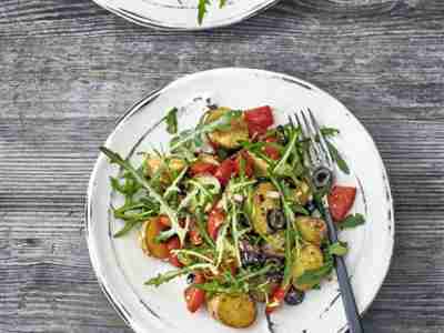 Backkartoffelsalat mit Rucola