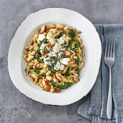 Kritharaki-Feta-Topf mit Spinat