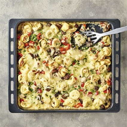 Tortelloni-Auflauf mit Pute und Champignons
