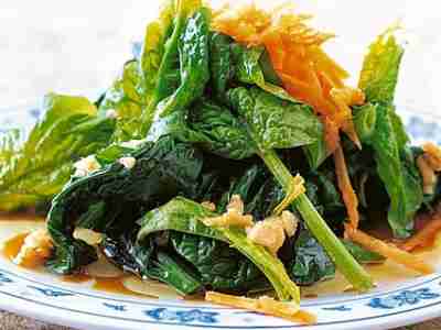 Spinatsalat mit Ingwer