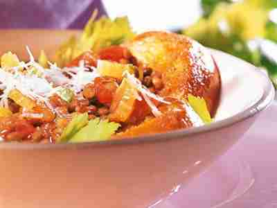 Linsensuppe mit Sardellenfilets
