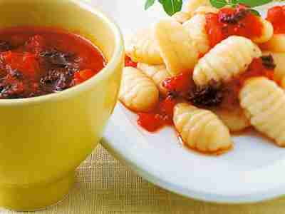 Tomatensauce mit Olivencreme