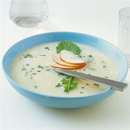 Apfel-Kohlrabi-Suppe