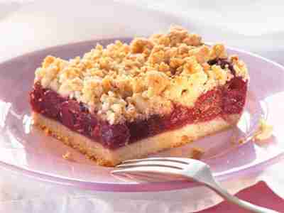 Kirschkuchen mit Mandelstreuseln