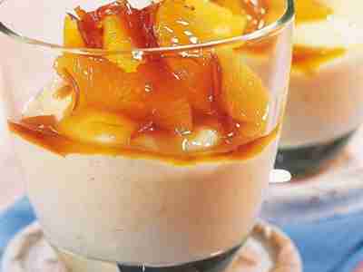Mandelpudding mit Siruporangen