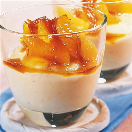 Mandelpudding mit Siruporangen