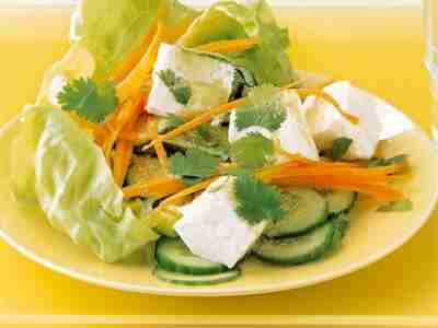 Schichtkäse-Gurken-Salat mit Wasabi