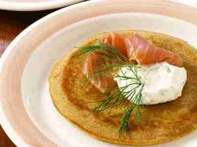 Pancakes mit Räucherlachs