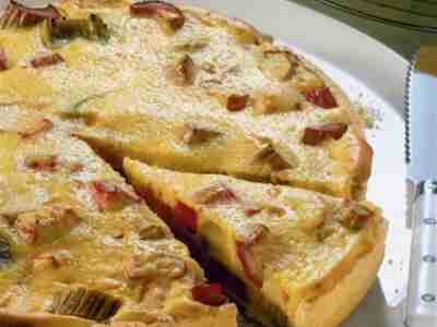 Rhabarberkuchen mit Cremeguss