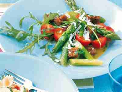 Spargel-Brot-Salat