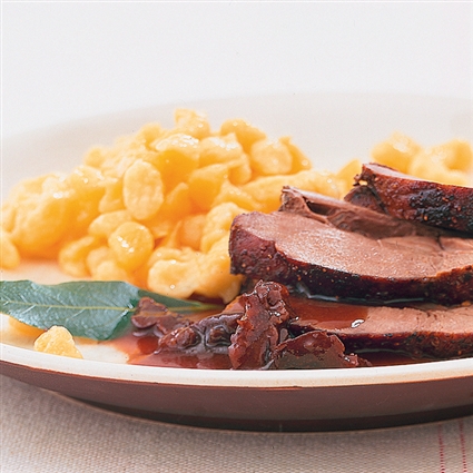 Rehbraten mit Pflaumen