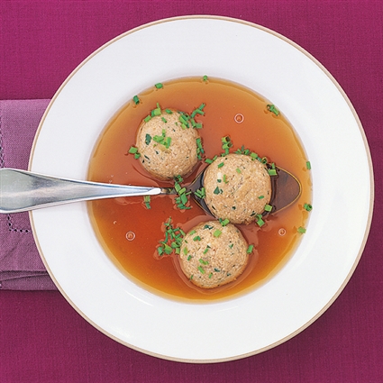 Leberknödelsuppe