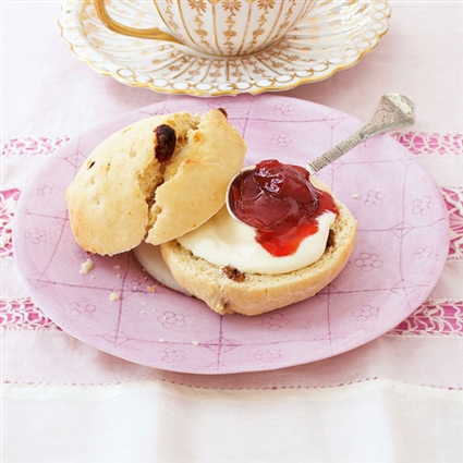 Scones mit Sahne