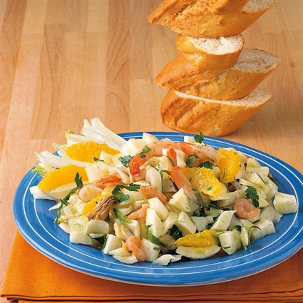Meeresfrüchtesalat mit Orangenfilets