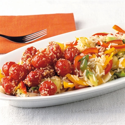 Reis-Gemüse-Salat mit Schmortomaten