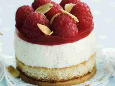 Quark-Törtchen mit Himbeeren