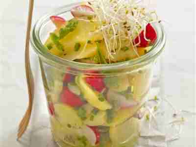 Kartoffel-Radieschen-Salat mit Sprossen