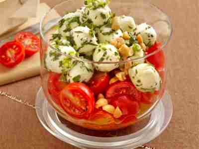 Tomaten mit Minzbällchen