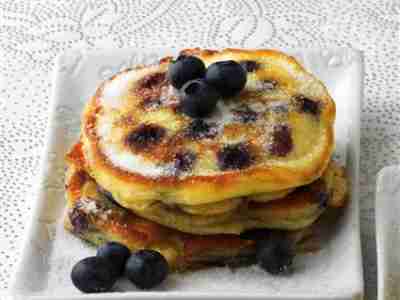 Heidelbeer-Buttermilch-Pancakes
