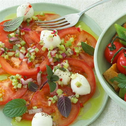 Tomaten-Carpaccio mit Bocconcini