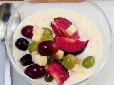 Traubensalat mit Grappa-Zabaione