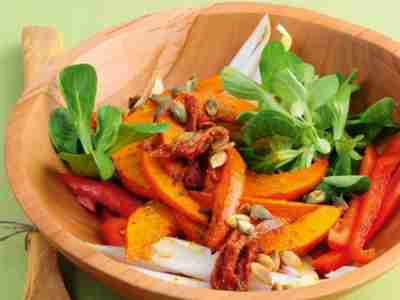Herbstsalat mit Currykürbis