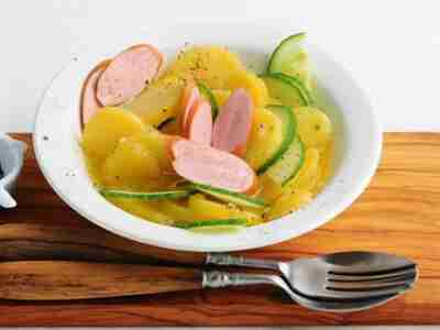 Kartoffelsalat mit Würstchen