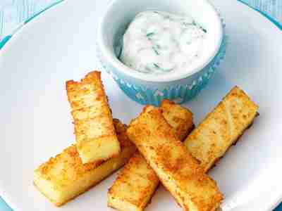 Knusperstäbchen mit Spinat-Dip