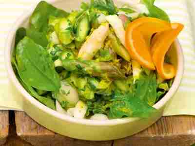 Spargelsalat mit Orangensauce