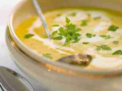 Kerbelcremesuppe mit Anis