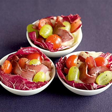 Traubensalat mit Räucherentenbrust