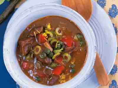 Gulasch mit Oliven