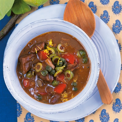 Gulasch mit Oliven