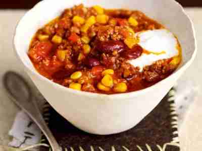 Chili con Carne mit Kakao und Maisgriess